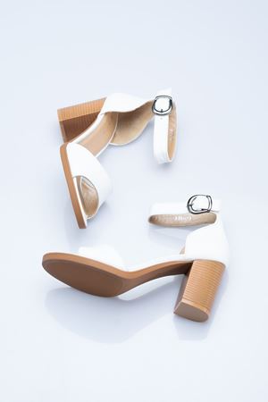 LİZSHOE HAKİKİ DERİ KADIN TOPUKLU AYAKKABI AKB 30122Y