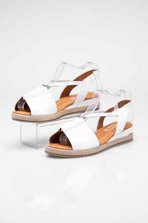 LİZSHOE HAKİKİ DERİ KADIN SANDALET ZYN 127623Y