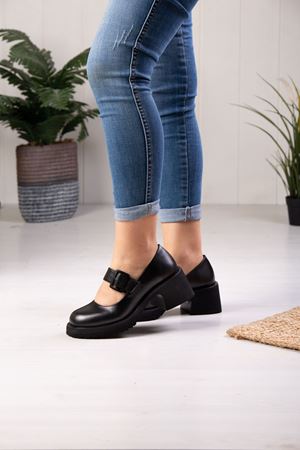 ALBİNİ HAKİKİ DERİ KADIN GÜNLÜK AYAKKABI 10115824K