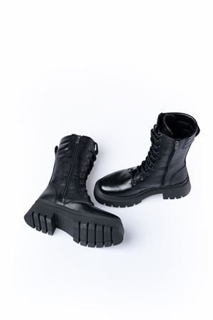 ALBİNİ HAKİKİ DERİ KADIN GÜNLÜK BOT 1007522K