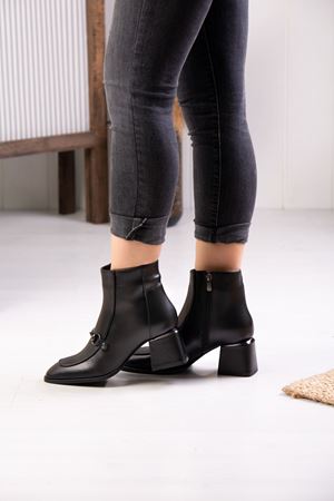 ALBİNİ HAKİKİ DERİ KADIN GÜNLÜK BOT 1097023K