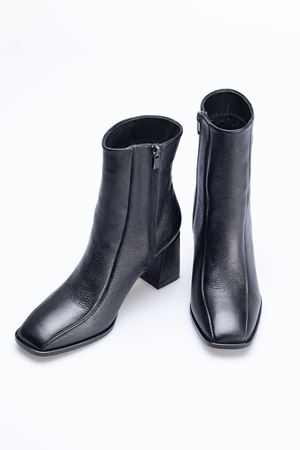 ALBİNİ HAKİKİ DERİ KADIN GÜNLÜK BOT 1061923K