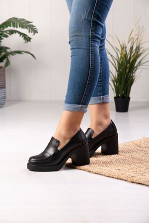 ALBİNİ HAKİKİ DERİ KADIN  AYAKKABI 10110024K