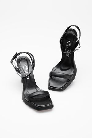 GUJA KADIN TOPUKLU AYAKKABI 59522Y