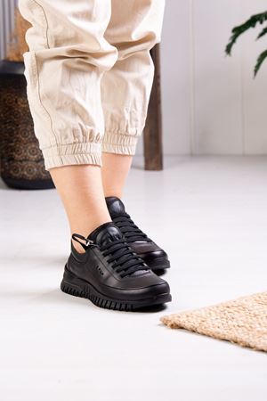 MAMMAMİA KADIN GÜNLÜK AYAKKABI 327523K