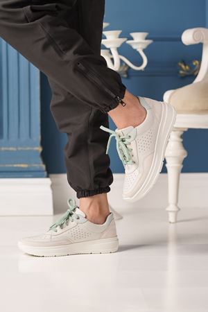 LEGORA HAKİKİ DERİ KADIN SPOR AYAKKABI 35525Y