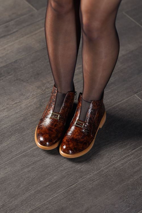 ALBİNİ HAKİKİ DERİ KADIN BOT 2610345725K