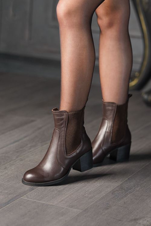 LİZSHOE HAKİKİ DERİ KADIN GÜNLÜK BOT ELNR 129425K