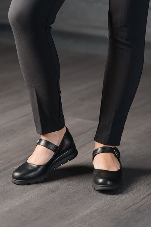 MAMMAMİA HAKİKİ DERİ KADIN AYAKKABI 69025K