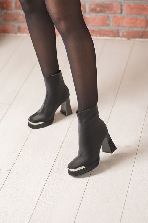 GUJA KADIN TOPUKLU BOT 414-225K