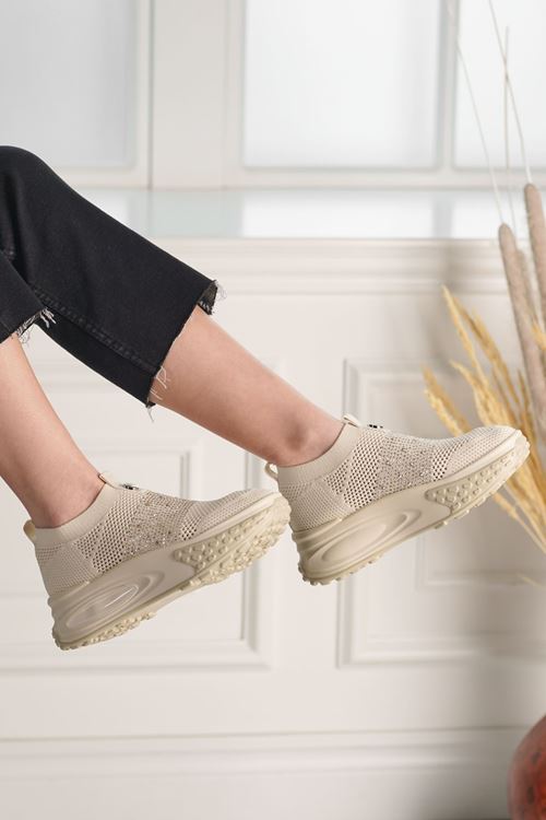 GUJA KADIN SPOR AYAKKABI 305-425Y