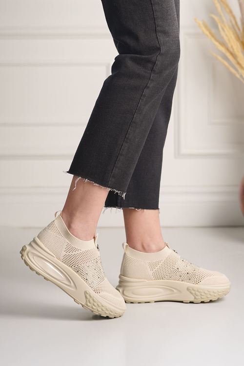 GUJA KADIN SPOR AYAKKABI 305-425Y