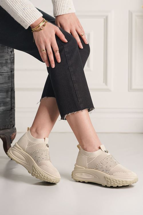 GUJA KADIN SPOR AYAKKABI 305-425Y