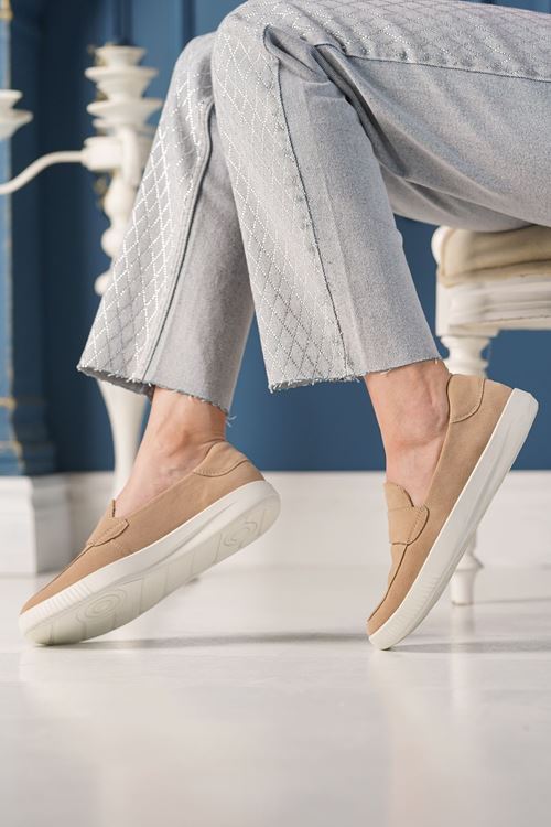 LEGERO HAKİKİ DERİ KADIN GÜNLÜK AYAKKABI 37325Y