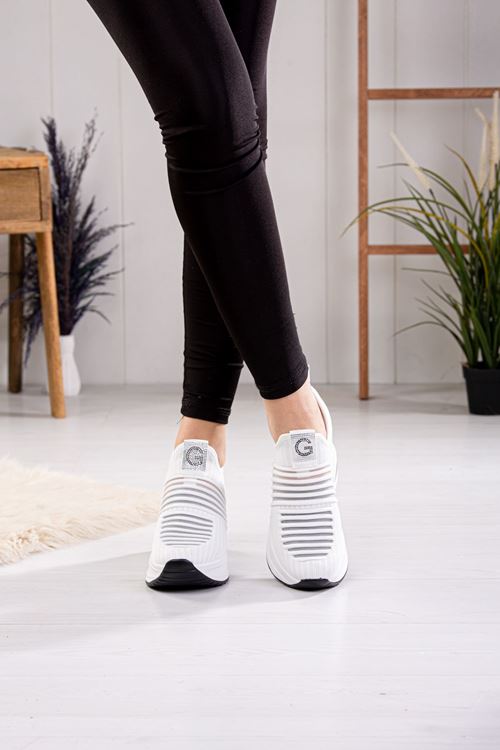 GUJA KADIN SPOR AYAKKABI 300-824Y