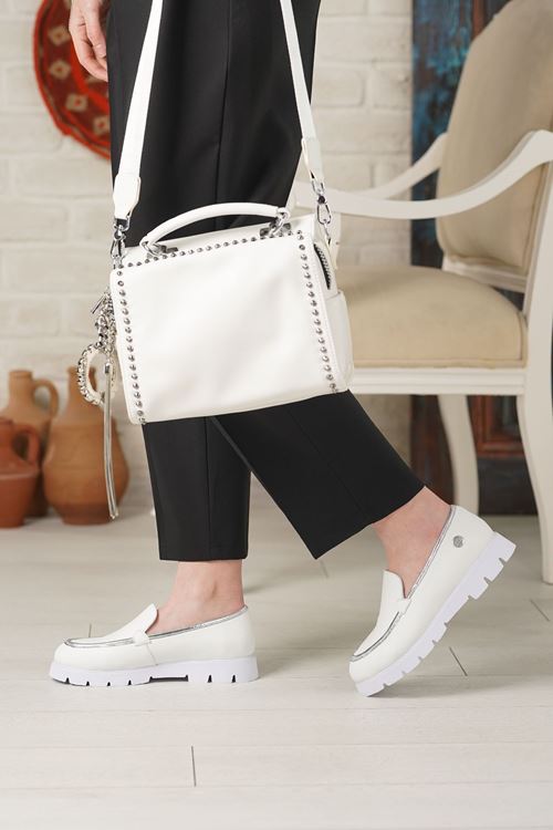 MAMMAMİA HAKİKİ DERİ KADIN GÜNLÜK AYAKKABI 738025Y