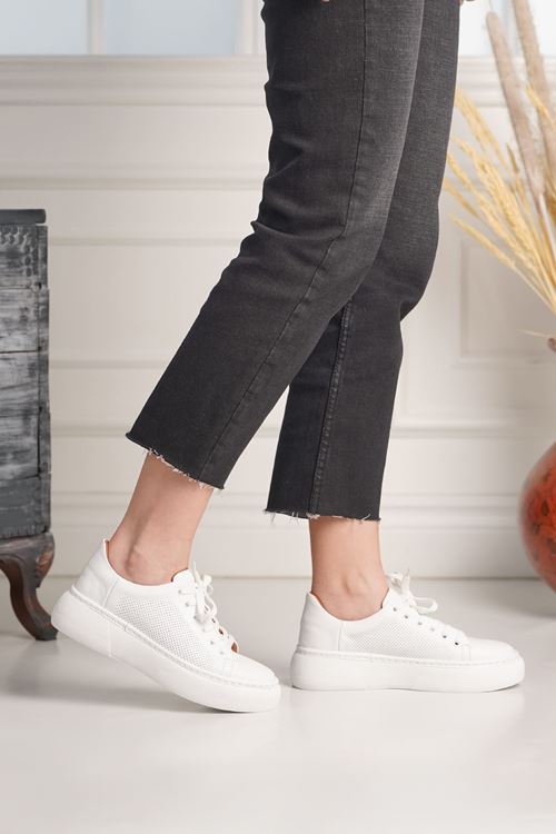 MAXİMİNO HAKİKİ DERİ KADIN SPOR AYAKKABI 519924Y