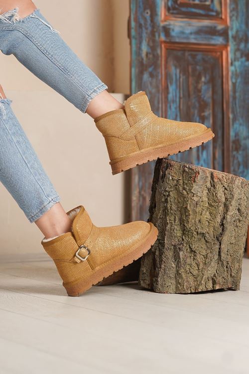 GUJA KADIN TAŞLI SPOR BOT 043225K