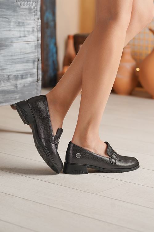 MAMMAMİA HAKİKİ DERİ KADIN AYAKKABI 96025K