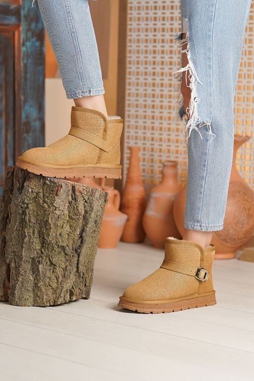 GUJA KADIN TAŞLI SPOR BOT 043225K