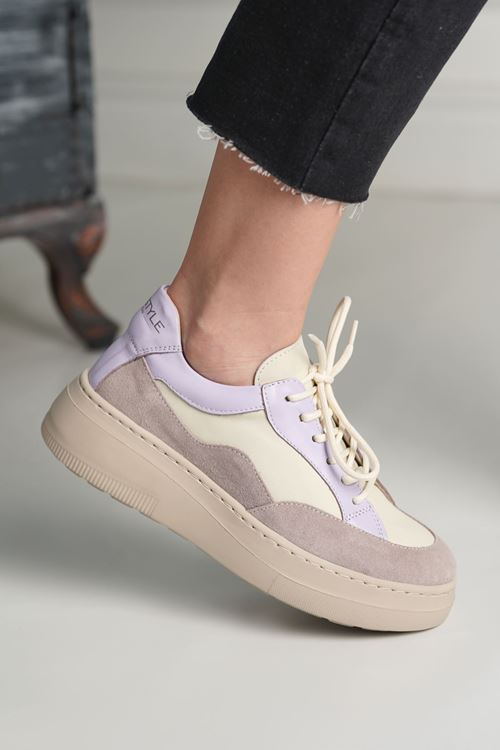 MAXİMİNO HAKİKİ DERİ KADIN SPOR AYAKKABI 421624Y