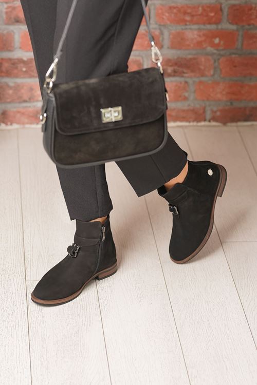 MAMMAMİA HAKİKİ DERİ KADIN BOT 830525K