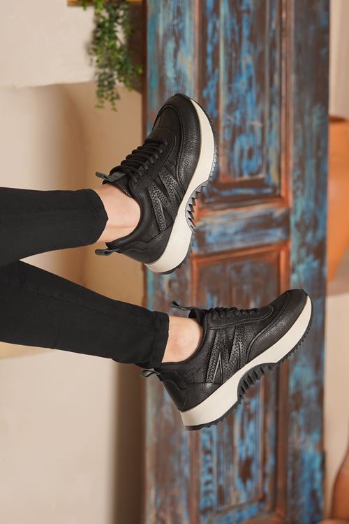 MAMMAMİA HAKİKİ DERİ KADIN AYAKKABI 370025K