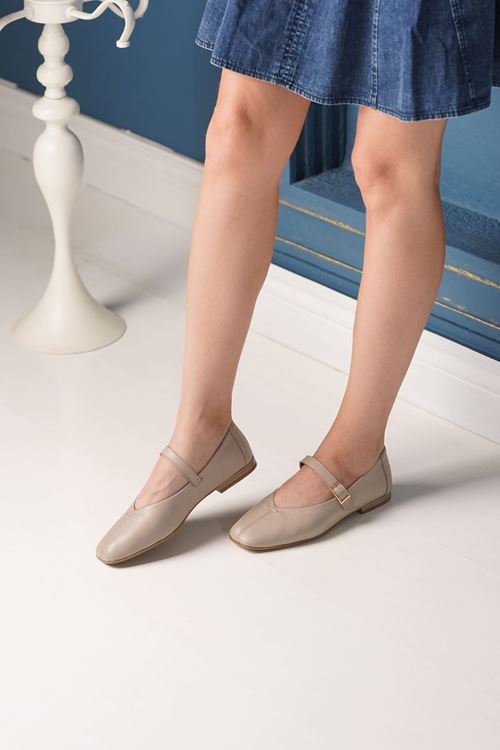 LİZSHOE HAKİKİ DERİ KADIN GÜNLÜK AYAKKABI ELNR 10125K