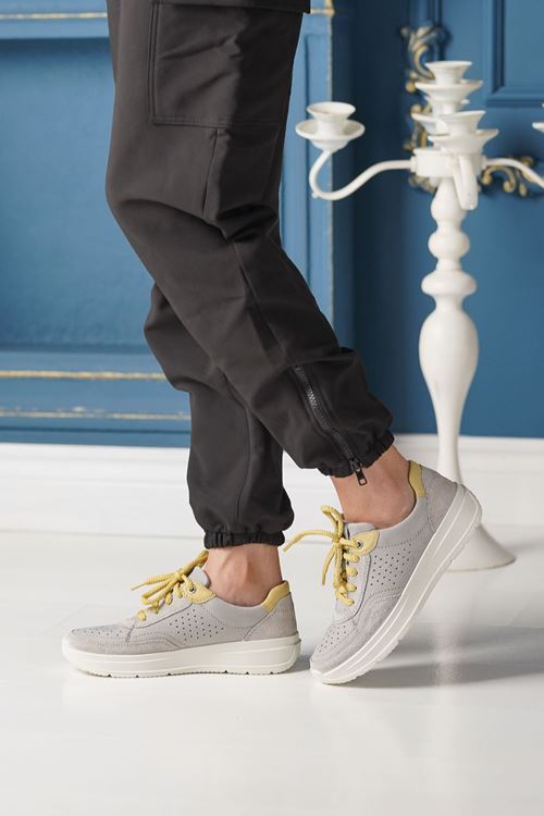 LEGORA HAKİKİ DERİ KADIN SPOR AYAKKABI 35525Y