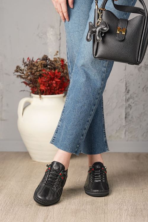 LİZSHOE HAKİKİ DERİ KADIN SPOR AYAKKABI 09625Y