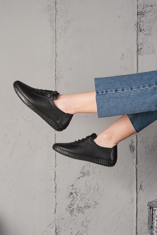 LİZSHOE HAKİKİ DERİ KADIN GÜNLÜK AYAKKABI 097-125Y