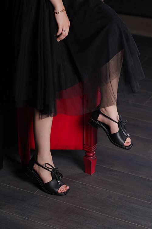 LİZSHOE HAKİKİ DERİ KADIN SANDALET ZYN 815525Y