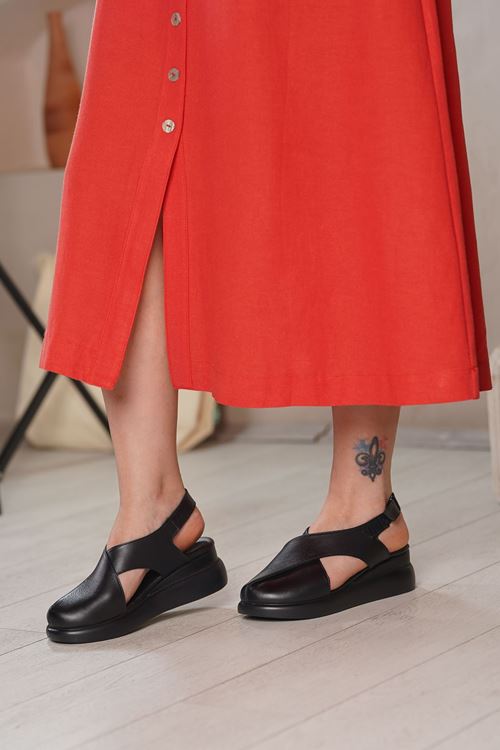 LİZSHOE HAKİKİ DERİ KADIN SANDALET ELNR 57525Y