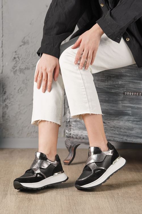 ALBİNİ HAKİKİ DERİ KADIN SPOR AYAKKABI 25792404825Y