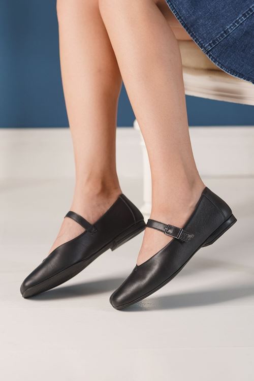 LİZSHOE HAKİKİ DERİ KADIN GÜNLÜK AYAKKABI ELNR 10125K