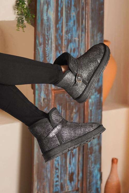 GUJA KADIN TAŞLI SPOR BOT 043225K