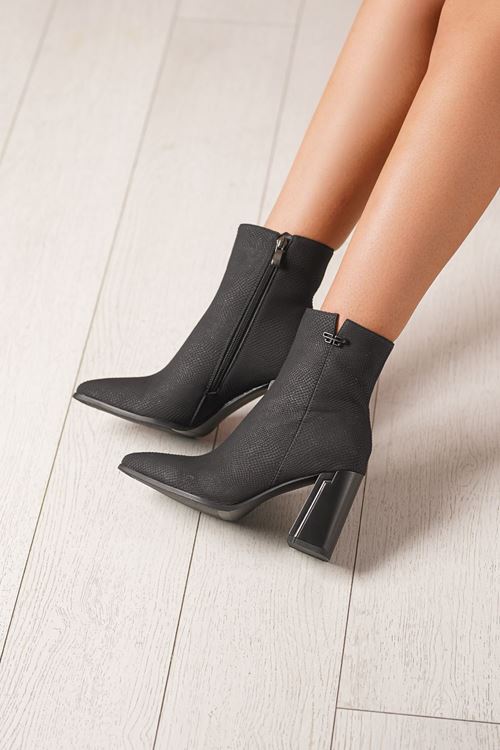 GUJA KADIN TOPUKLU BOT 13725K