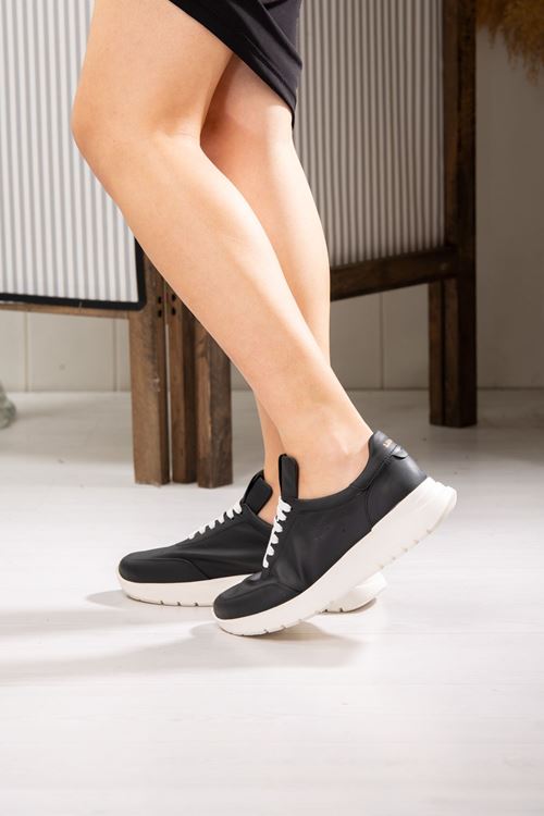 LİBERO HAKİKİ DERİ KADIN SPOR AYAKKABI 476523Y