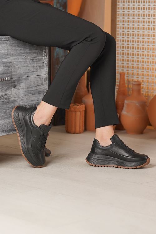 MAMMAMİA HAKİKİ DERİ KADIN AYAKKABI 379525K