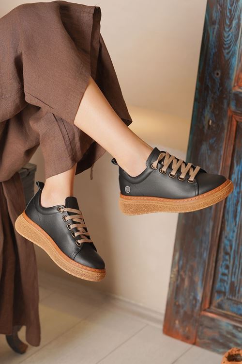 MAMMAMİA HAKİKİ DERİ KADIN AYAKKABI 12026Y