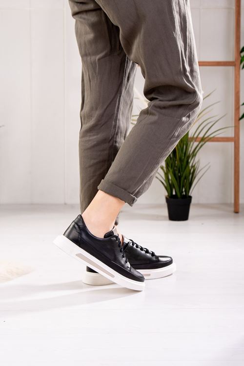 MAMMAMİA HAKİKİ DERİ KADIN GÜNLÜK AYAKKABI 395025Y