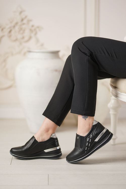 MAMMAMİA HAKİKİ DERİ KADIN GÜNLÜK AYAKKABI 364025Y