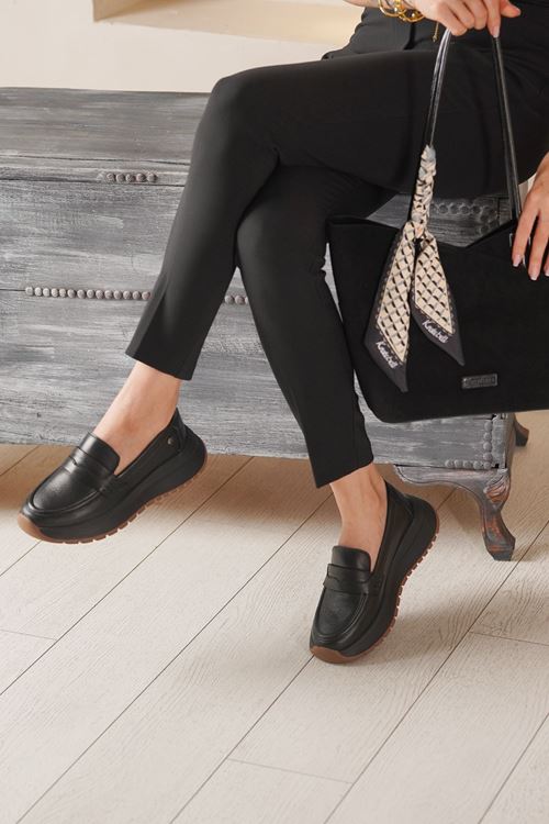 MAMMAMİA HAKİKİ DERİ KADIN AYAKKABI 381525K