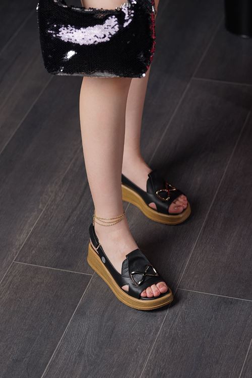 MAMMAMİA HAKİKİ DERİ KADIN SANDALET 278025Y