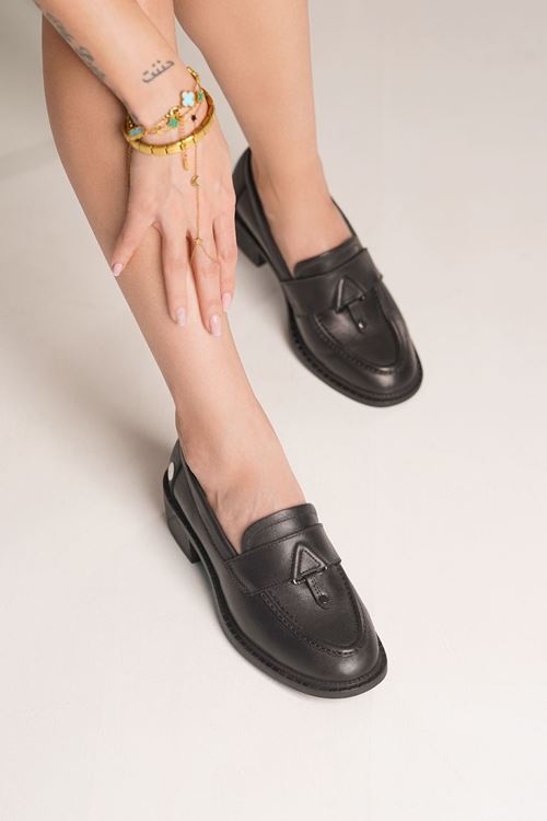 MAMMAMİA HAKİKİ DERİ KADIN AYAKKABI 721025K