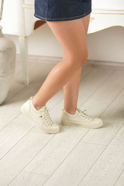 GUJA KADIN AYAKKABI 420-126Y