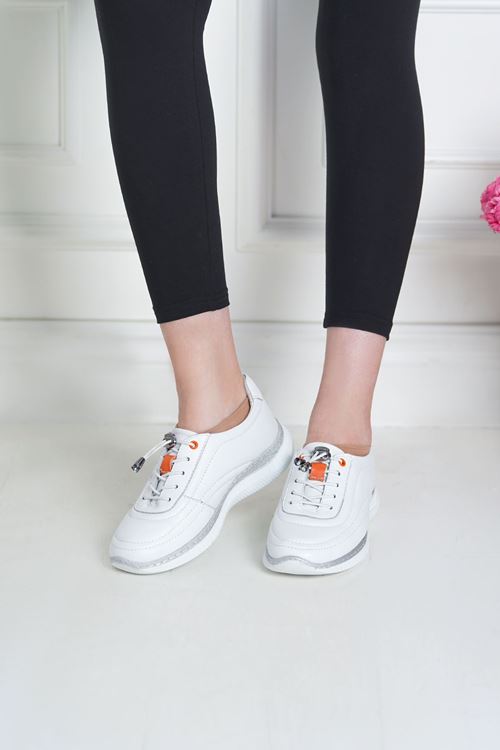 LİZSHOE HAKİKİ DERİ KADIN SPOR AYAKKABI KLMN 108526Y