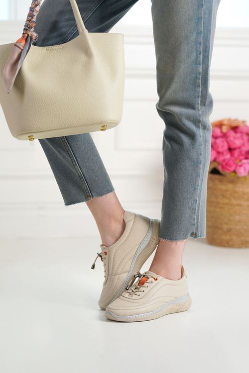 LİZSHOE HAKİKİ DERİ KADIN SPOR AYAKKABI KLMN 108526Y