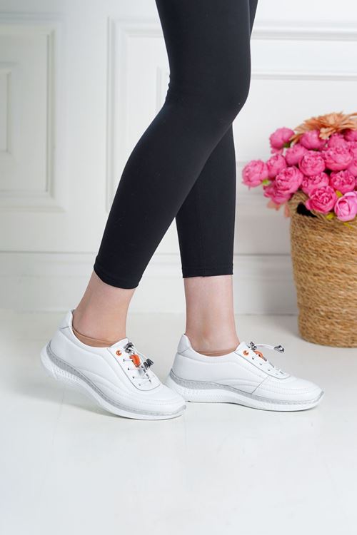 LİZSHOE HAKİKİ DERİ KADIN SPOR AYAKKABI KLMN 108526Y