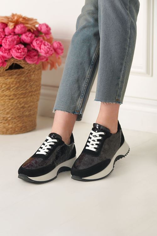 LİZSHOE HAKİKİ DERİ KADIN SPOR AYAKKABI KLMN 103026Y